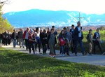 "Vrhunac je nebo, a put je život" - u Klenovniku održana tradicionalna i jedinstvena pobožnost Marijin put